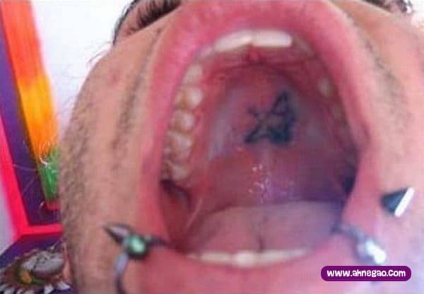 strange_tattoos_19
