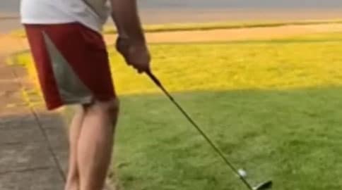 Não existe um momento certo para jogar golfe no seu quintal